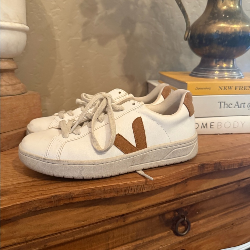 Veja Off-White Sneakers with Tan Details